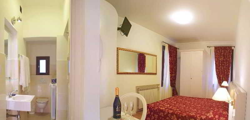 Albergo Ai Tolentini Venice Exterior photo
